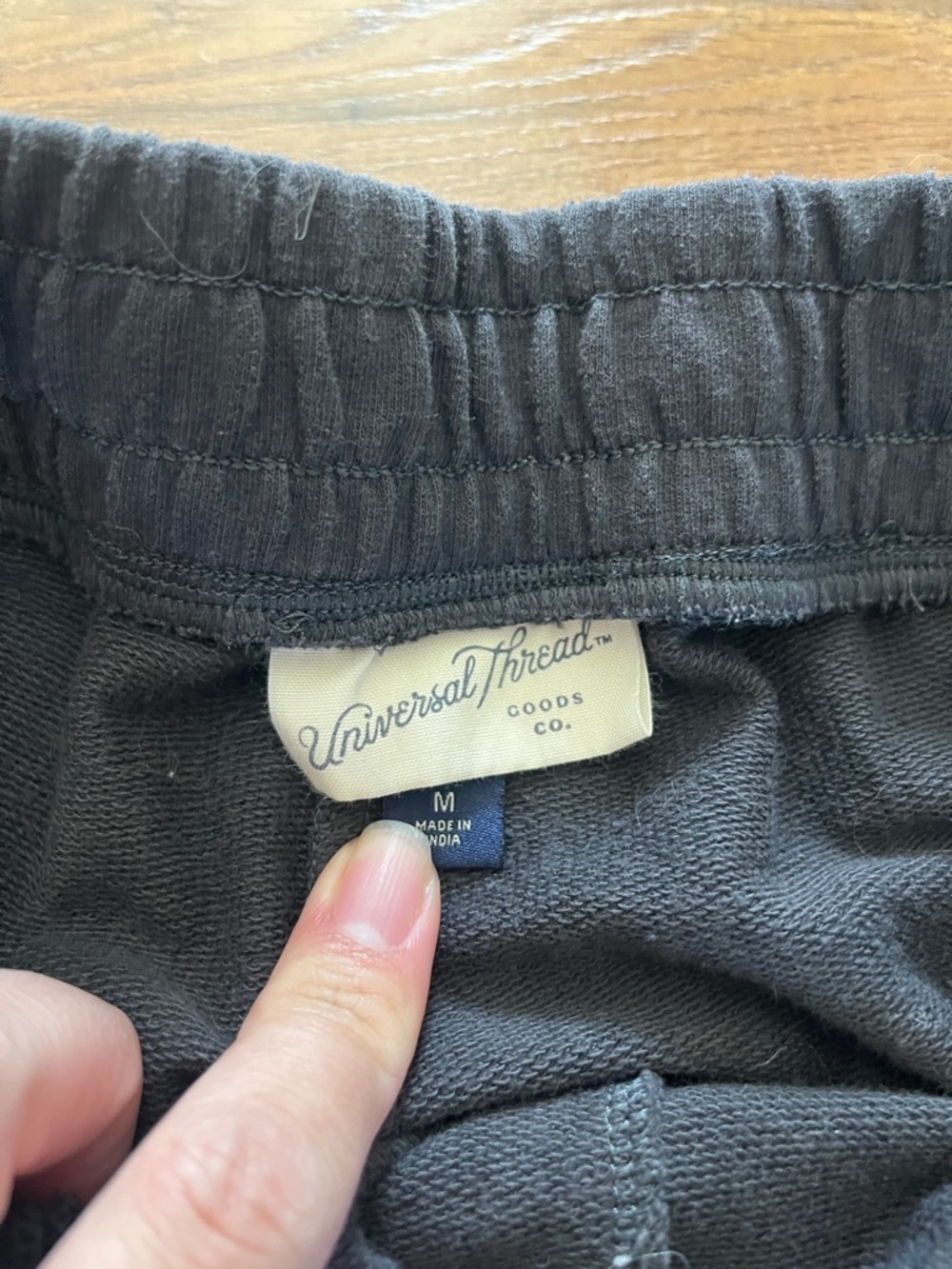 Universal Thread Short Bundle (M) - Picture 4 of 4